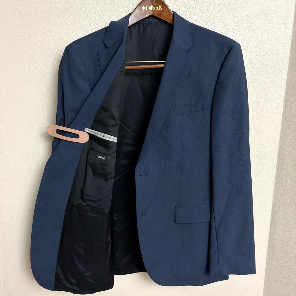 Hugo Boss Suit Jacket 40R Blue Pinstripe Virgin Wool Two Button Blazer